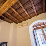 Spacious 2br With 2 Ensuite Baths In * Florencie