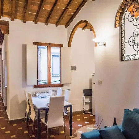 Spacious 2br With 2 Ensuite Baths In Florencie