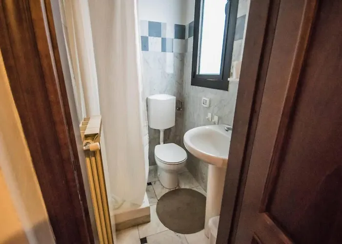 Spacious 2br With 2 Ensuite Baths In